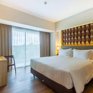 Western Kamala Hotel